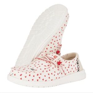 Hey Dude Wendy Hearts Women’s Shoes, SZ 10